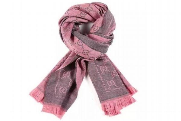 羊毛围巾洗后有味道是怎么回事 羊毛围巾洗后有异味怎么办 羊毛围巾洗后有味道是怎么回事 羊毛围巾洗后有异味怎么办