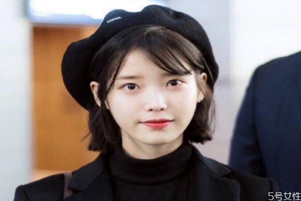 贝雷帽买大一点还是小 贝雷帽硬的还是软的好 贝雷帽买大一点还是小 贝雷帽硬的还是软的好