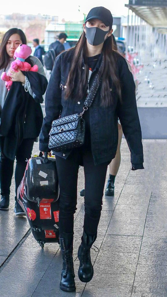 这包同时俘获欧阳娜娜和刘嘉玲 难怪范爷一下入三只