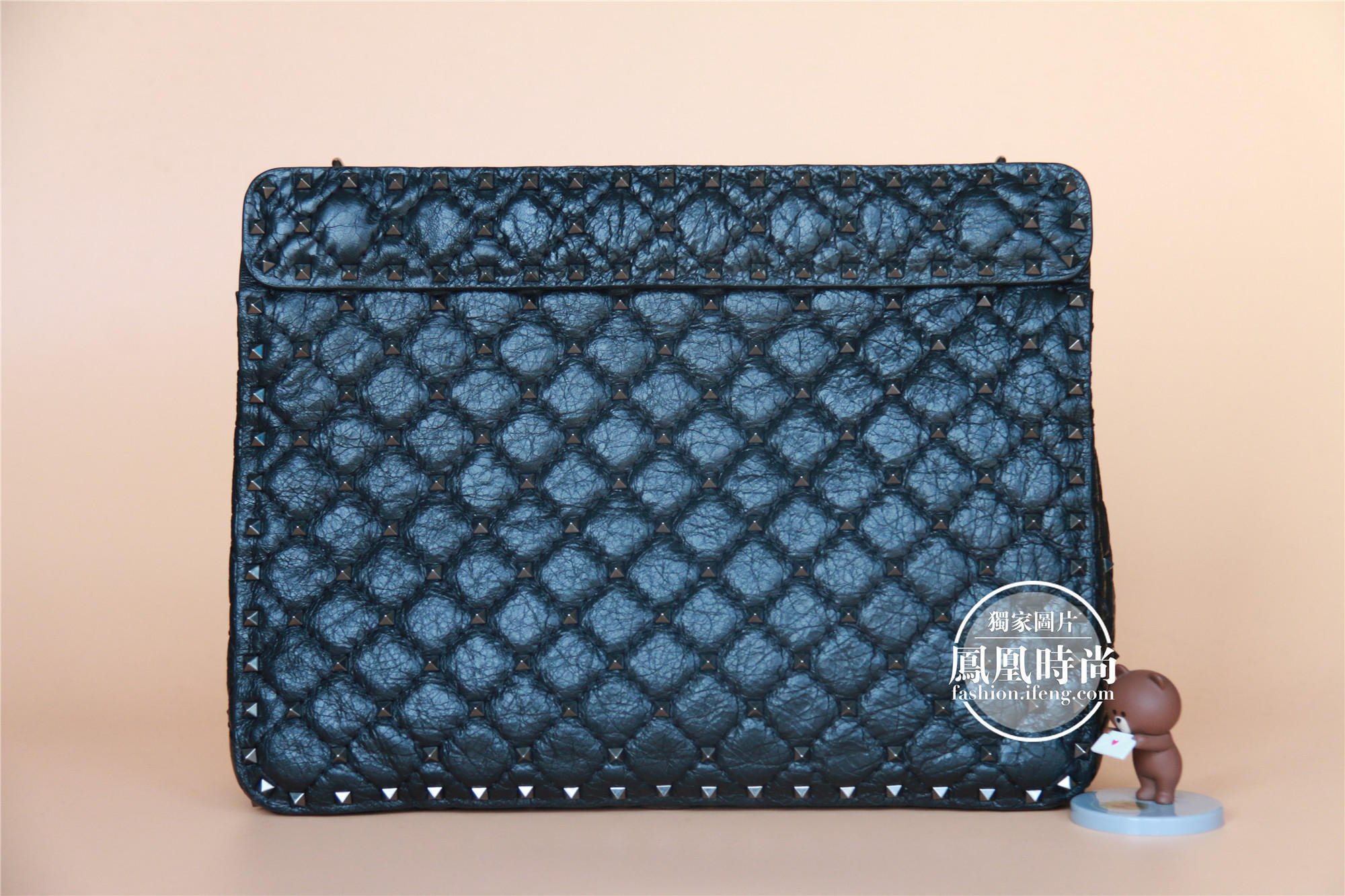 这包同时俘获欧阳娜娜和刘嘉玲 难怪范爷一下入三只