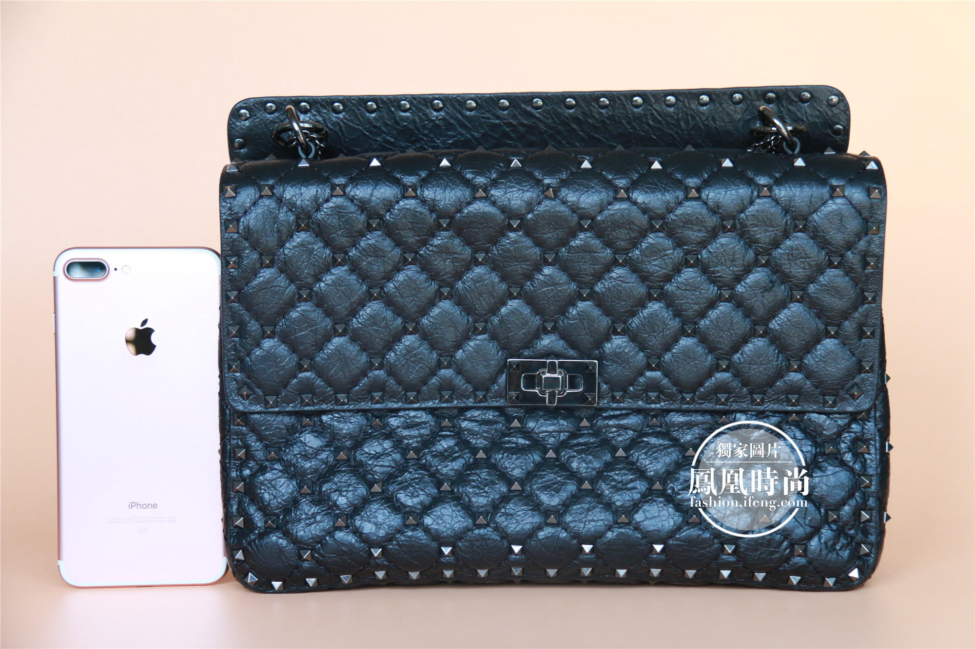 这包同时俘获欧阳娜娜和刘嘉玲 难怪范爷一下入三只