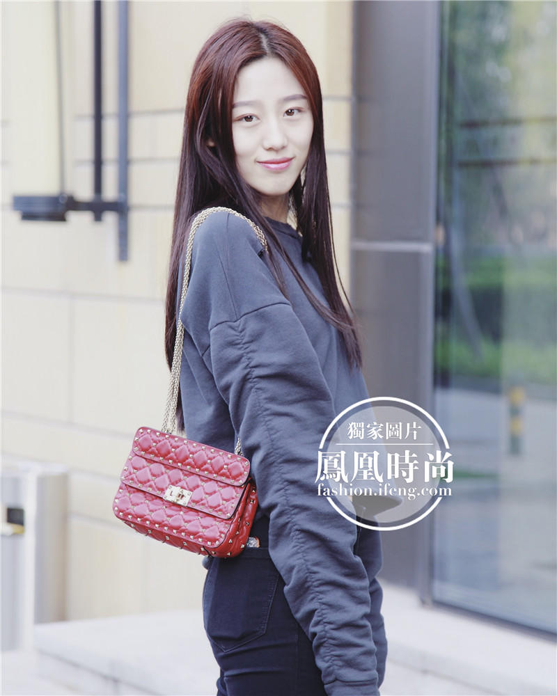 这包同时俘获欧阳娜娜和刘嘉玲 难怪范爷一下入三只