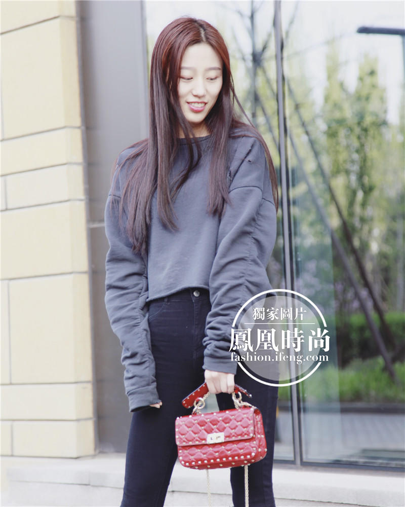 这包同时俘获欧阳娜娜和刘嘉玲 难怪范爷一下入三只