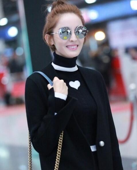 刘诗诗江疏影都换上半丸子半马尾!头发,还是扎一半最时髦!