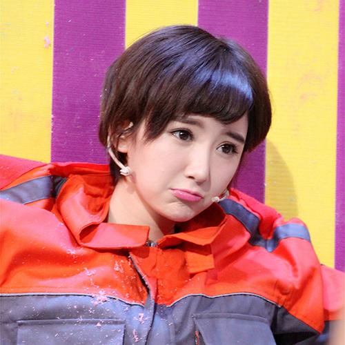 超短发超可爱 跟二喜毛晓彤学卖萌!