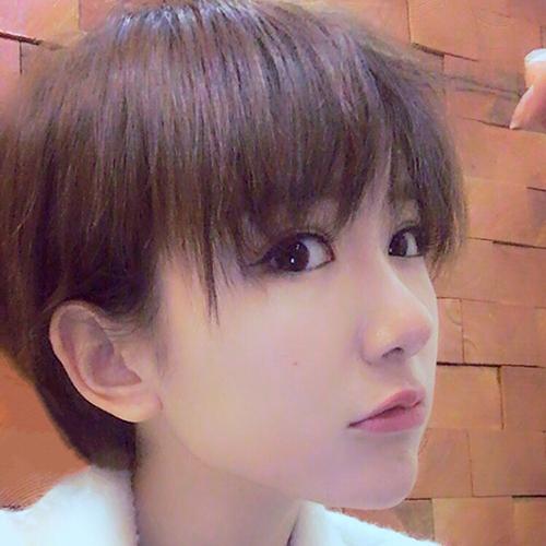 超短发超可爱 跟二喜毛晓彤学卖萌!