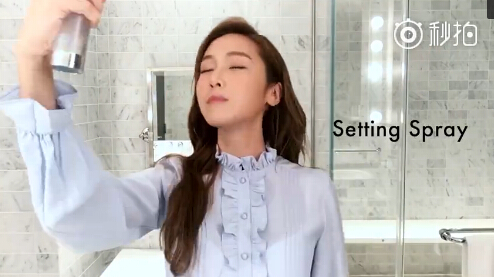 郑秀妍亲自示范教你韩式美肌打造法