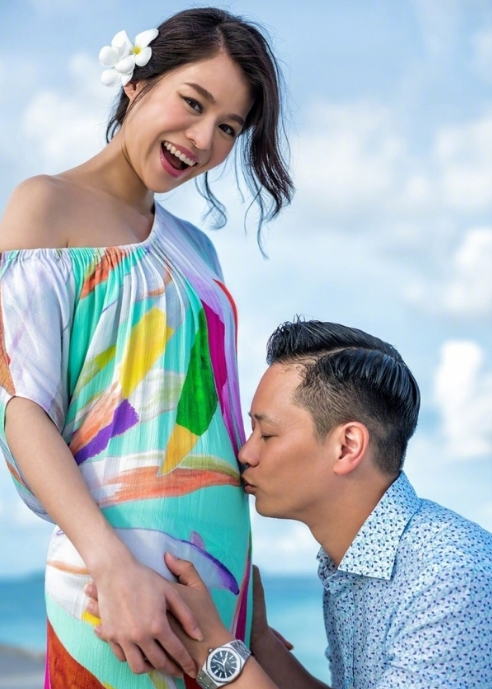 朱丹、孙怡怀孕四肢仍纤细,她们是怎么做到怀孕只胖肚子的?