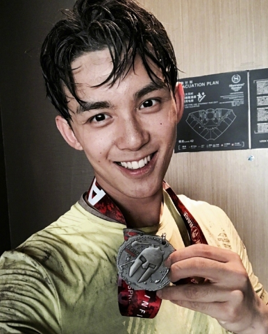 王俊凯、任嘉伦:最会撩的男爱豆,都是用刘海来表白!