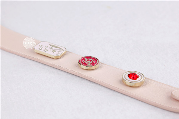 戴安娜王妃最爱的包出了中国版 刘亦菲立刻背上了