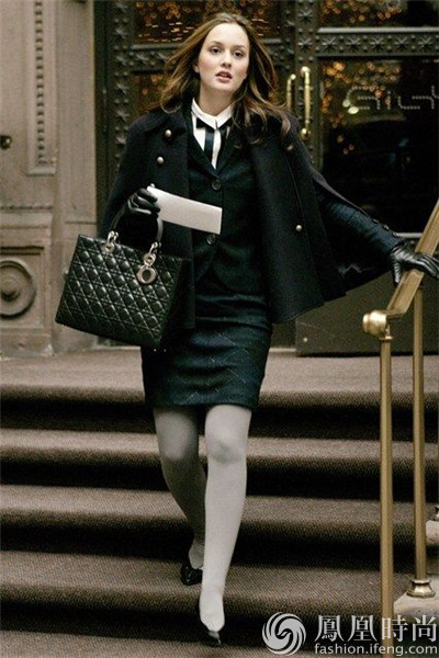 戴安娜王妃最爱的包出了中国版 刘亦菲立刻背上了