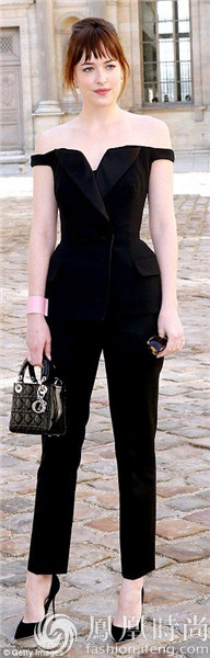 戴安娜王妃最爱的包出了中国版 刘亦菲立刻背上了