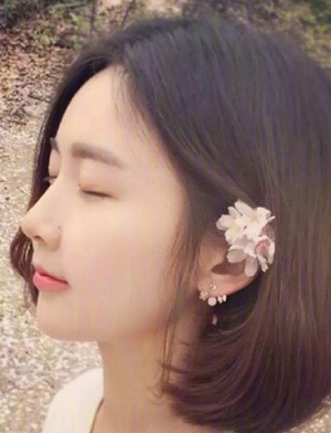 2019ʱ,,Ů̷