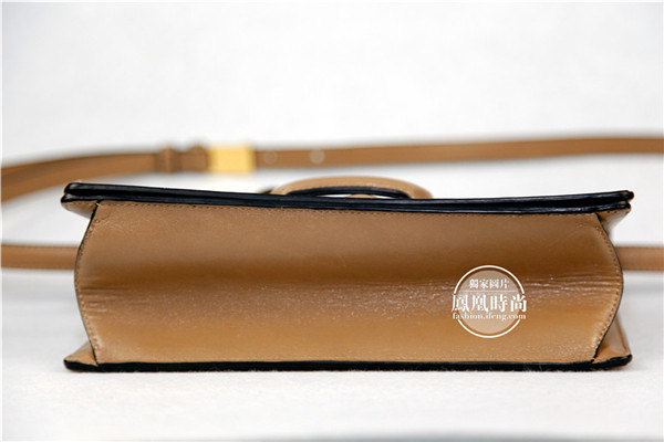 ʵLoewe Barcelonaǰ Сĵ