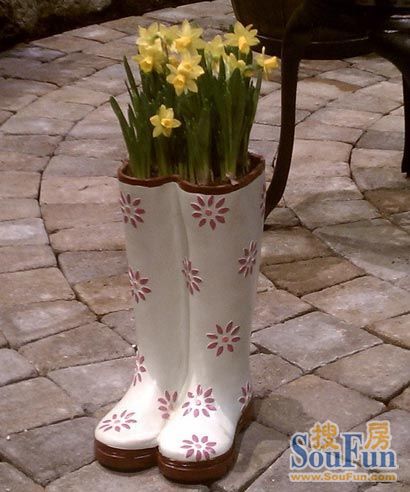 旧鞋不旧,化身奇特花盆