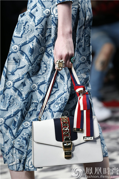 ʵGucci Sylvieִ ôѹϻ