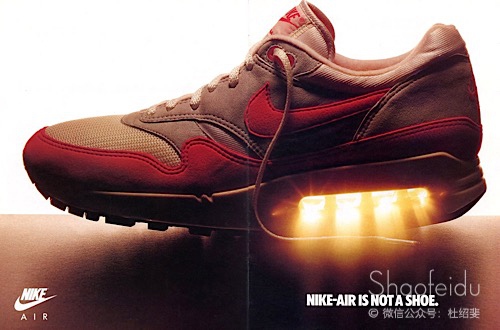  Sneaker Ь