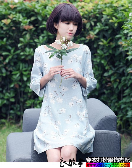 日系印花棉麻连衣裙