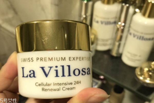 la villosaĤô la villosaĤʹ÷