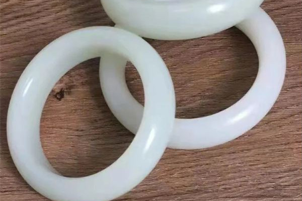 ʲôô ͸δŮ