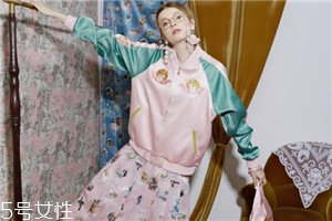 2022¿紺з
