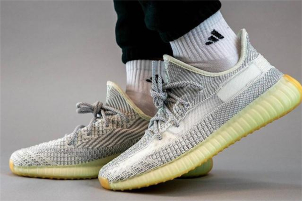 yeezy350ʹٶԱ Ҭ350ʹټ