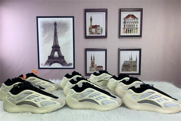 yeezy 700 v3ٶԱ Ҭ700v3ټ
