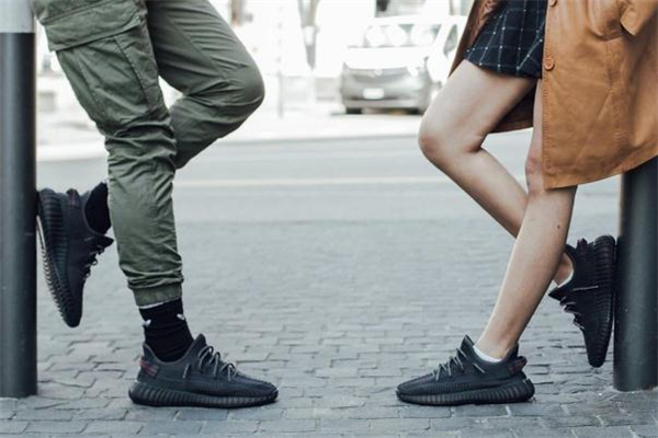 yeezyʹʲôʱ򲹻 Ҭ350ʹᲹ
