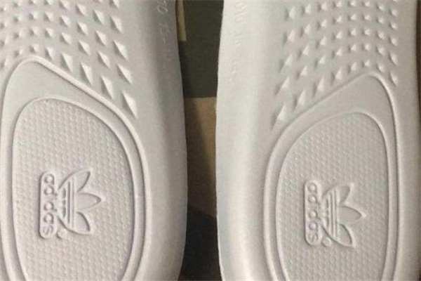 yeezy350ʹٶԱ Ҭ350޷ʹٱ