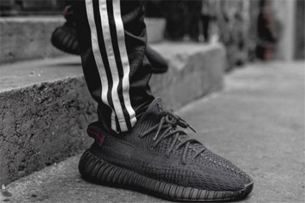 yeezy350ʹٶԱ ҬӺʹô
