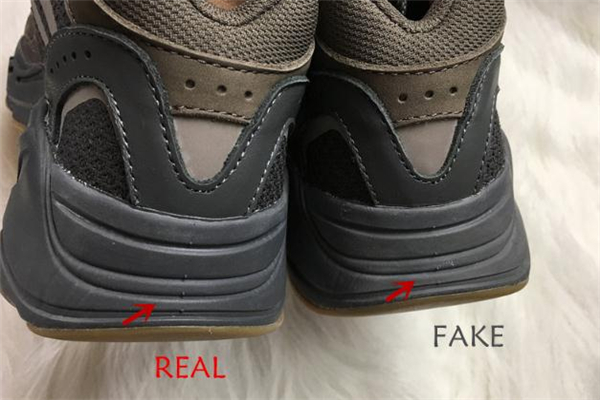 yeezy 700ٶԱ Ҭ700ټ