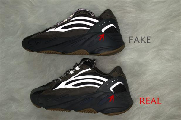 yeezy 700ٶԱ Ҭ700ټ