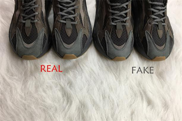yeezy 700ٶԱ Ҭ700ټ
