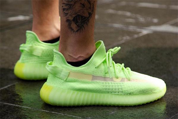 yeezy 350ӫٱ Ҭ350ӫٶԱ