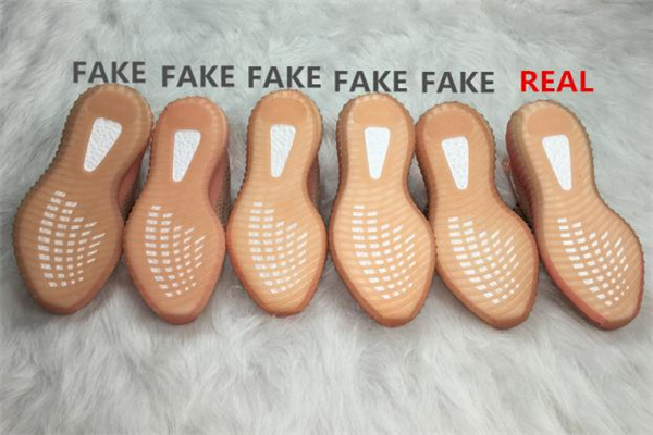 yeezy 350޶ Ҭ350޶ٶԱ