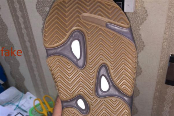 yeezy 700 mauveٶԱ Ҭ700mauveټ