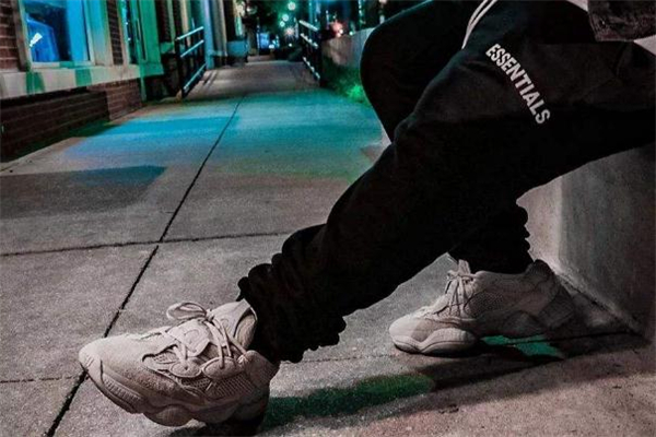 yeezy 500ĸɫÿ Ҭ500ɫ