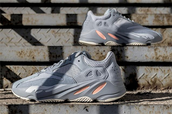 yeezy 700 inertia ϽЧ˾
