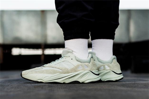 yeezy 700 saltο Ͻŷǳ