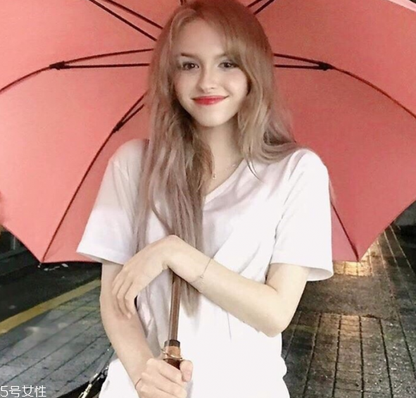 tùôϴ tùôϴ
