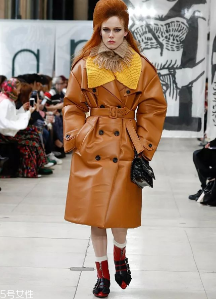 miumiu2018ﶬϵкÿ_Щʽ