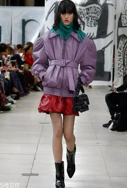miumiu2018ﶬϵкÿ_Щʽ