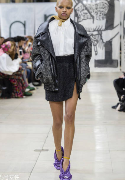 miumiu2018ﶬϵкÿ_Щʽ
