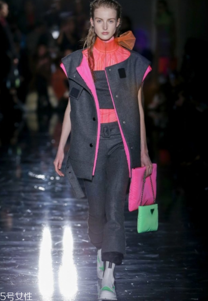 prada2018ﶬϵкÿ_ʽЩ