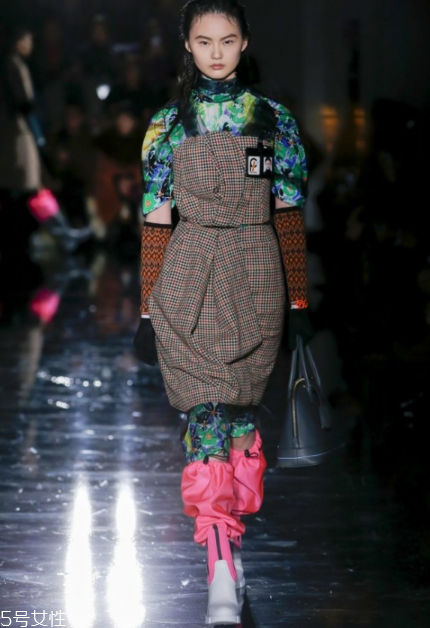 prada2018ﶬϵкÿ_ʽЩ