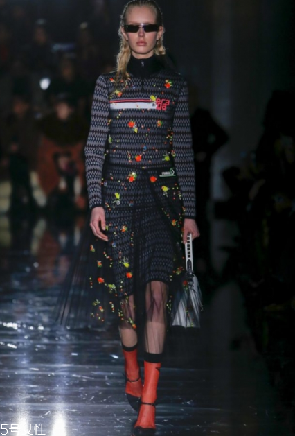 prada2018ﶬϵкÿ_ʽЩ