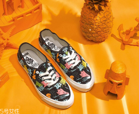 vans뺣౦2018ϵжǮ_