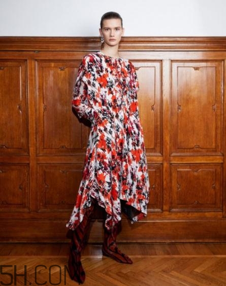 roberto cavalli2018װϵкÿ_Щʽ