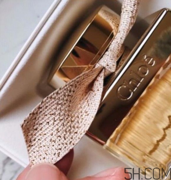 chloeޢʮô_Ǯ