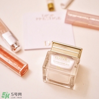 ϰ˪ʺʲô?dior˪ʺ϶?